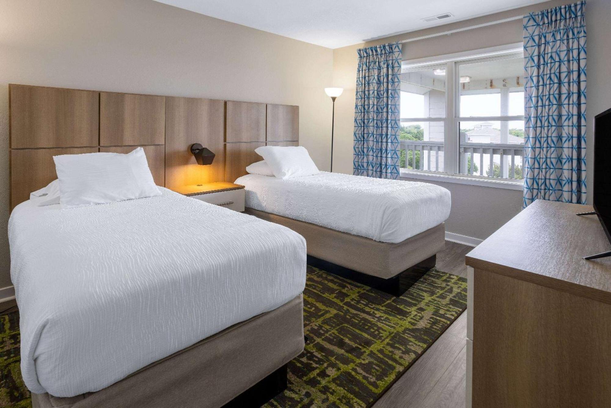 Atlantic Beach Resort, A Ramada By Wyndham Ngoại thất bức ảnh